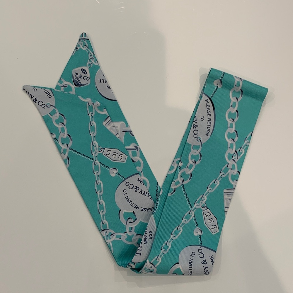 Tiffany & Co. Turquoise Chain Charm Silk Twilly